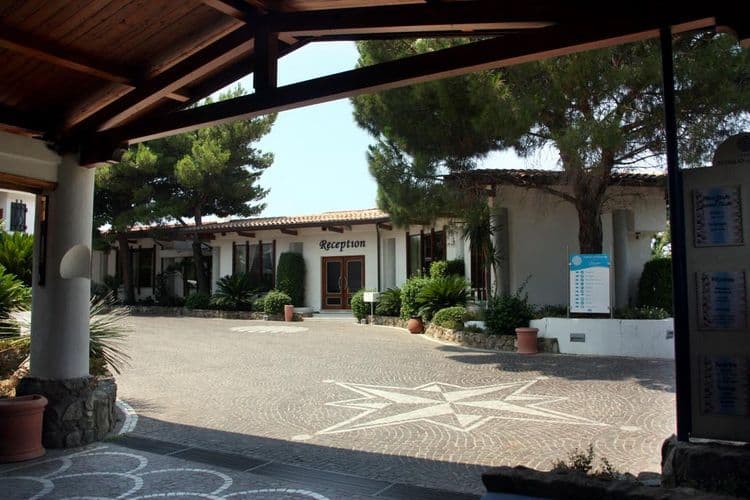 Scoglio Della Galea Village & Spa