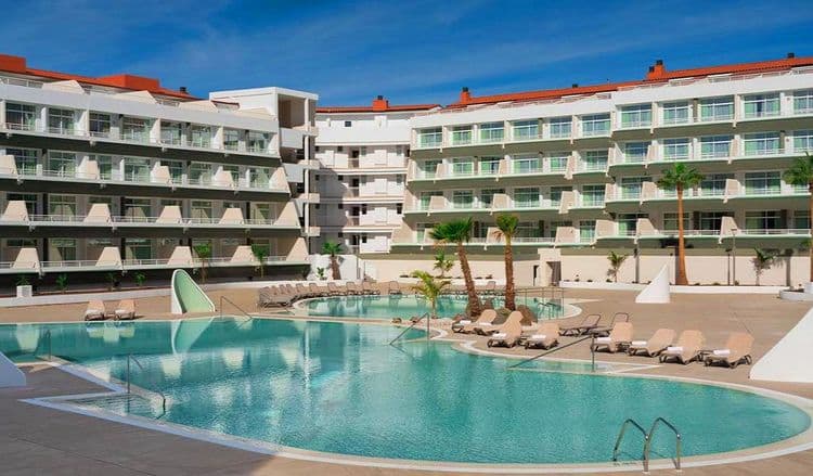 Gara Suites Golf & Spa