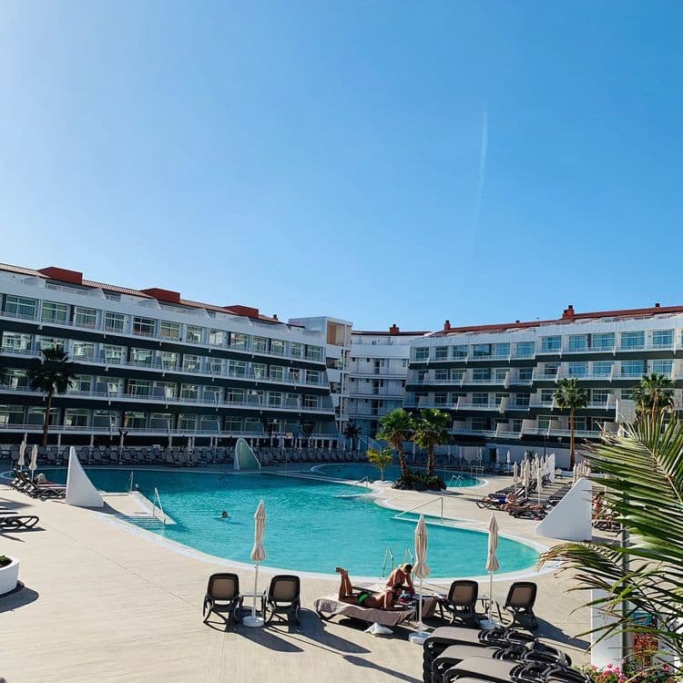 Gara Suites Golf & Spa