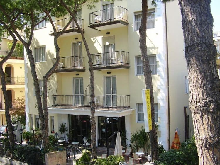Cortina Hotel