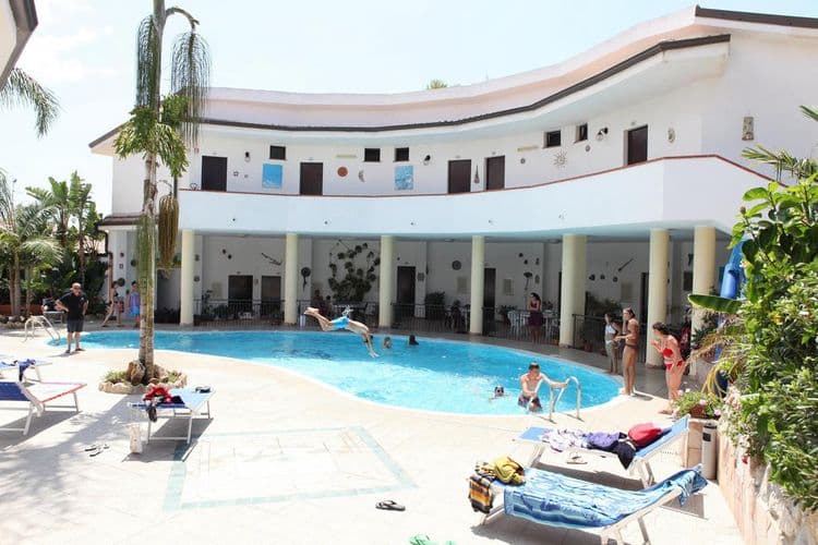 Incoronato Hotel
