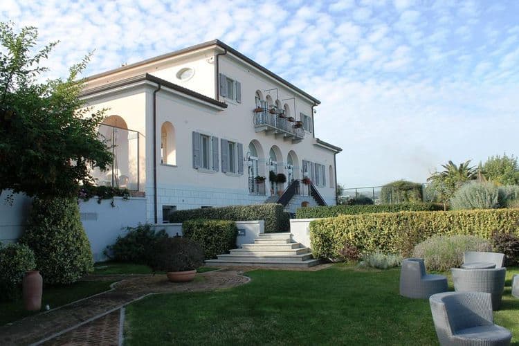 Ersilia Villa