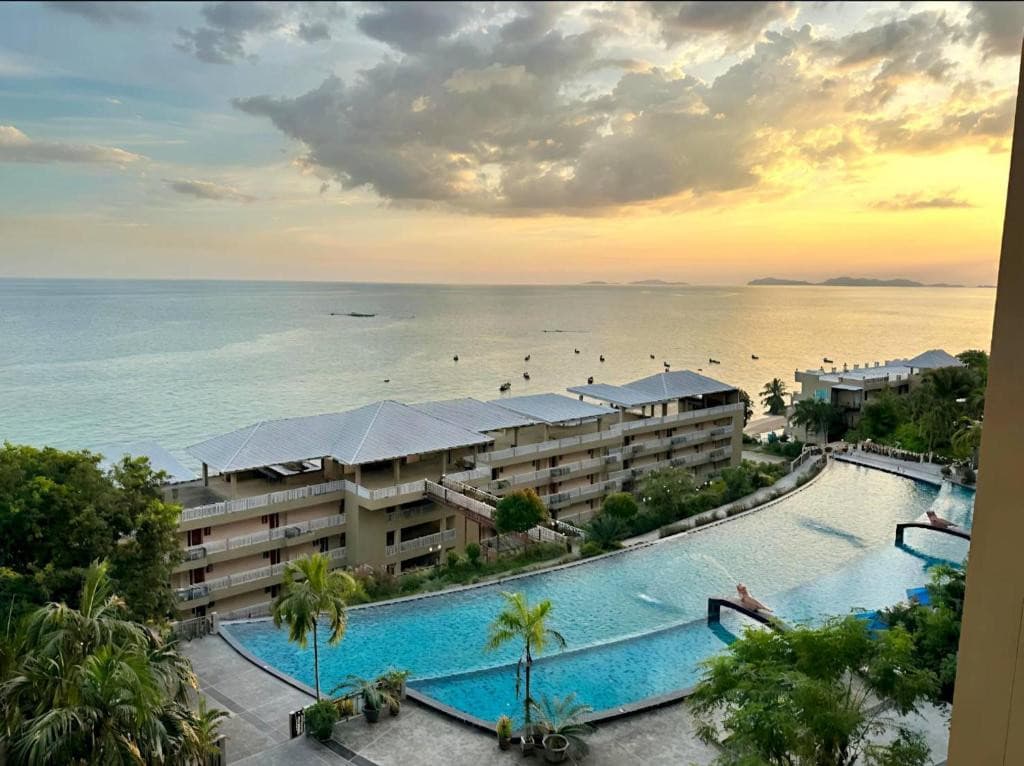 Royal Phala Cliff Beach Resort & Spa