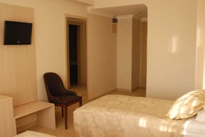 Suix Lara Hotel