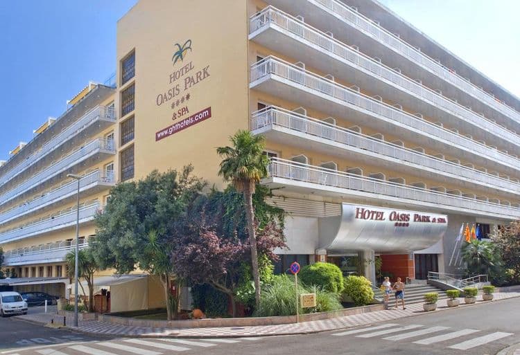 Oasis Park & Spa Hotel