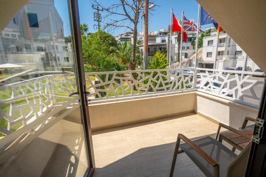 Azka Hotel