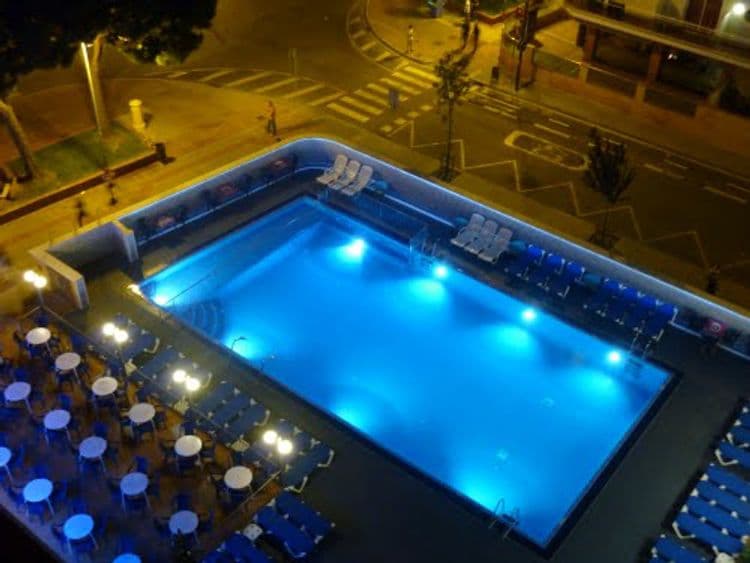 H Top Cartago Nova