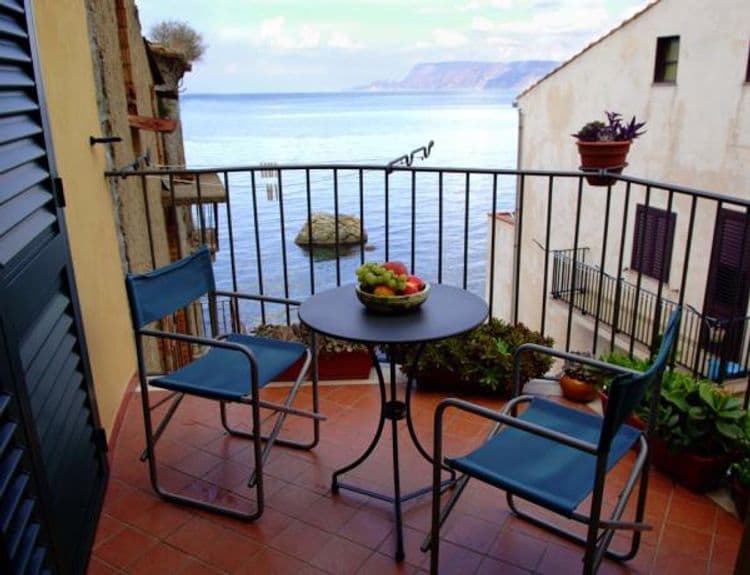 B&B Roulette Scilla