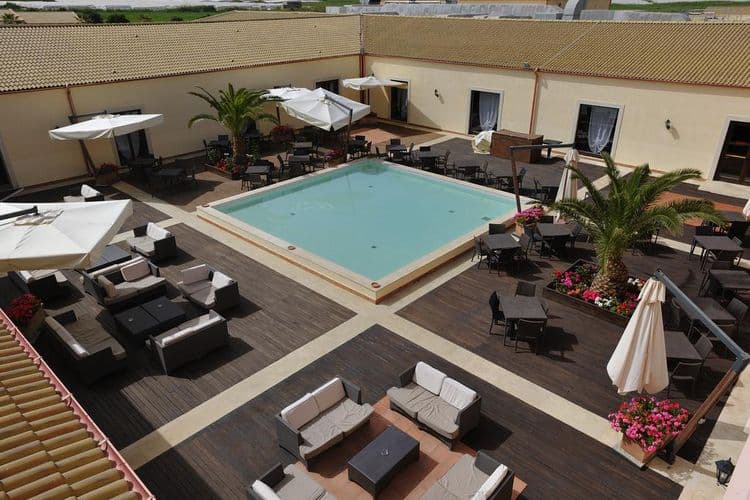 Sikania Resort & Spa