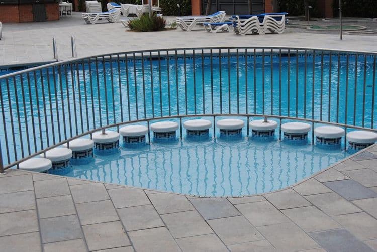 California Garden Hotel