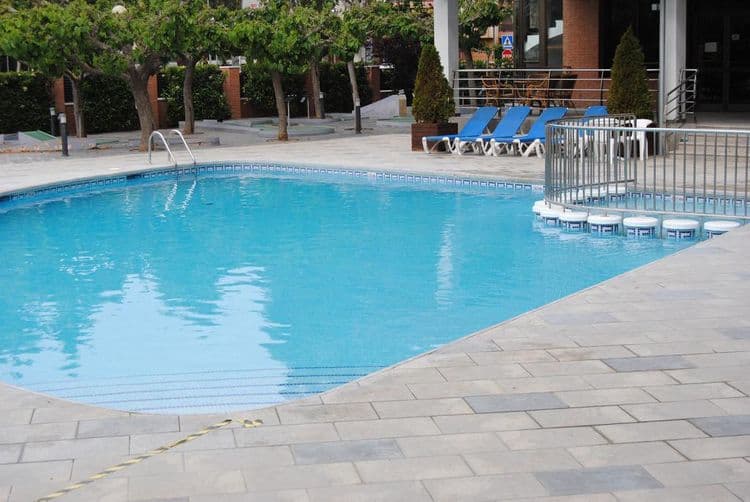 California Garden Hotel