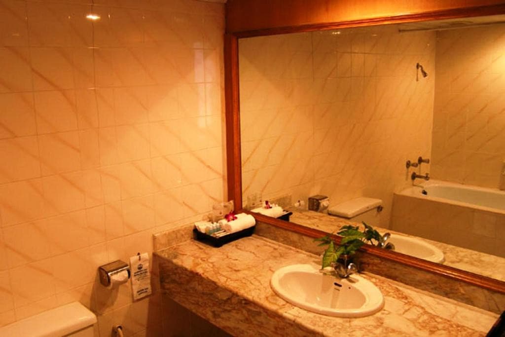 Phuket Golden Sand Inn