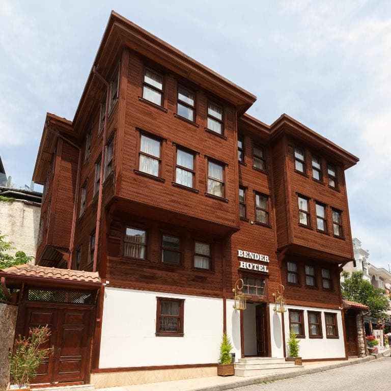 BENDER HOTEL