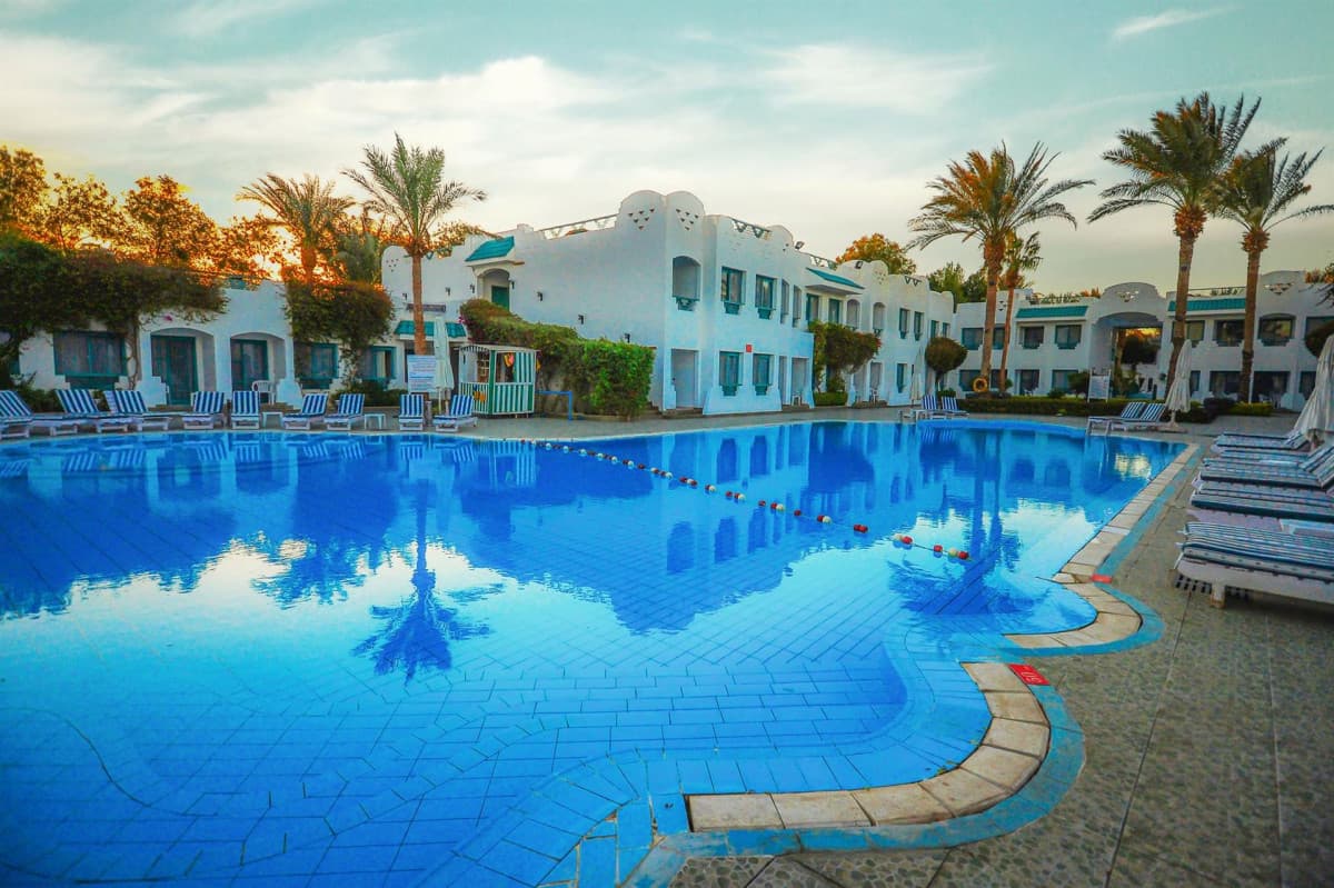 Falcon Hills Hotel