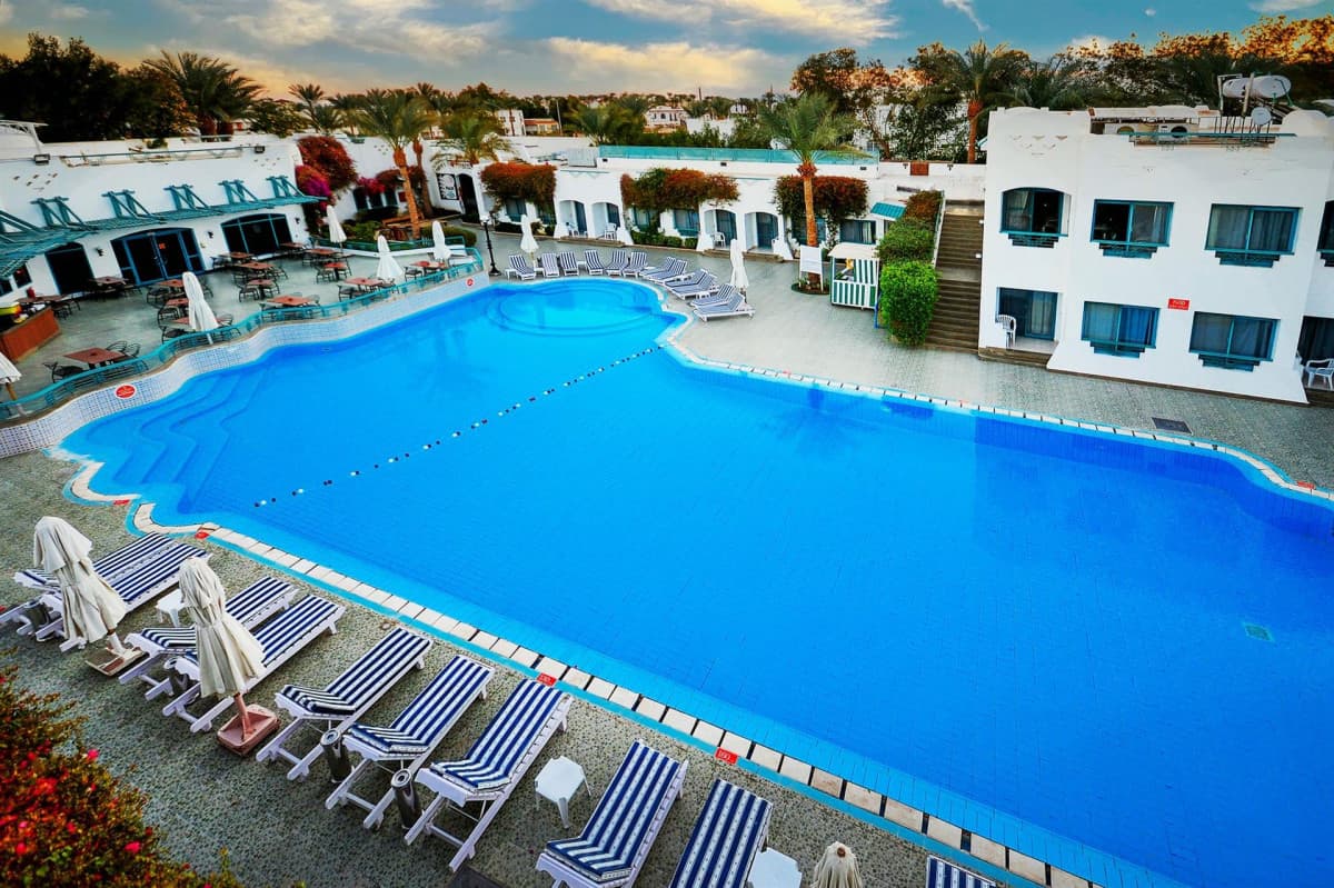 Falcon Hills Hotel