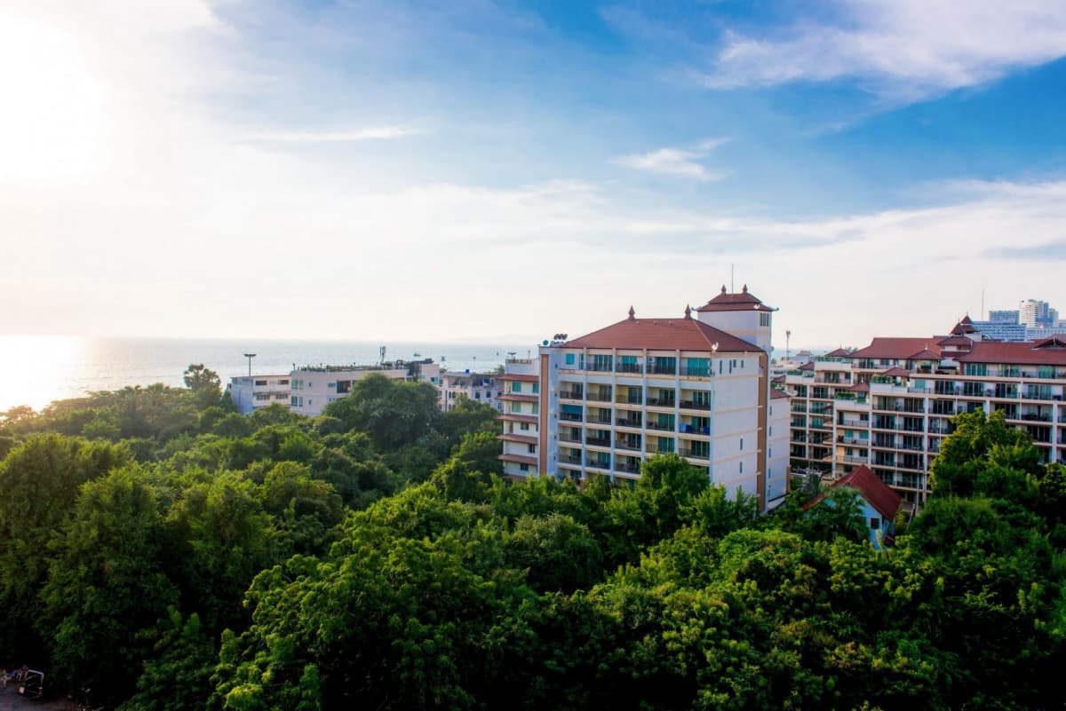 SEA BREEZE JOMTIEN RESORT.