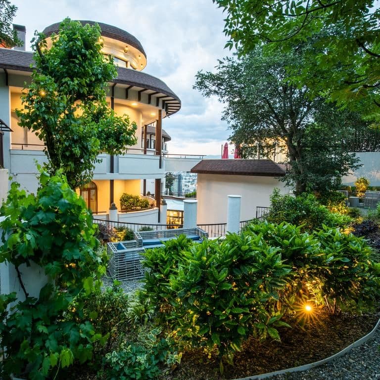 Adamo Hotel