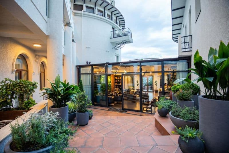Adamo Hotel