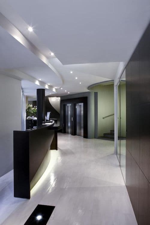 Twenty One Hotel