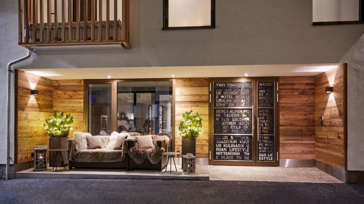 Two Timez Boutique Hotel