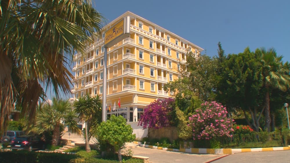 Antik Garden Hotel