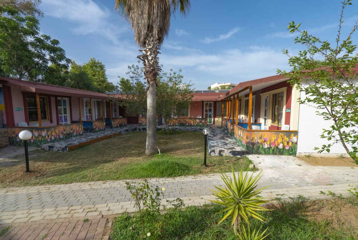 Sea Paradise (Aperion Beach)
