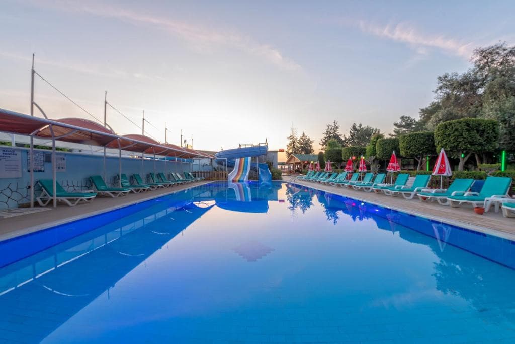 Lims Bona Dea Beach Hotel