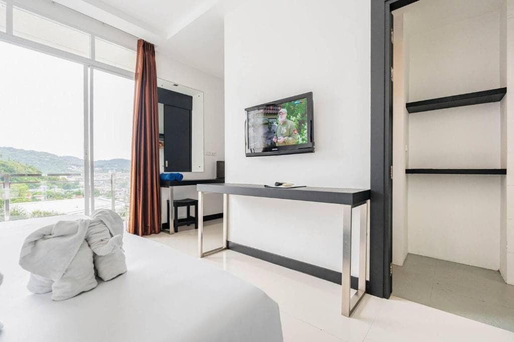 Lae Lay Suites
