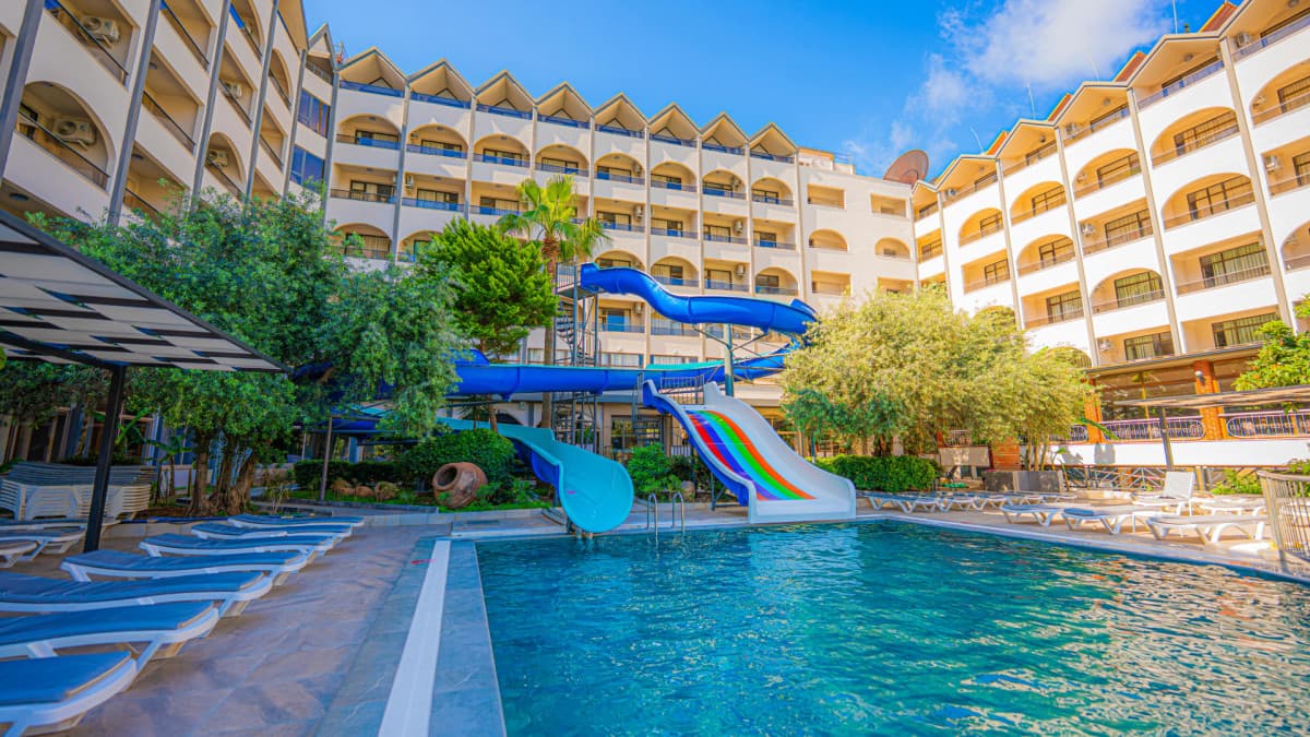 Golmar Beach Hotel