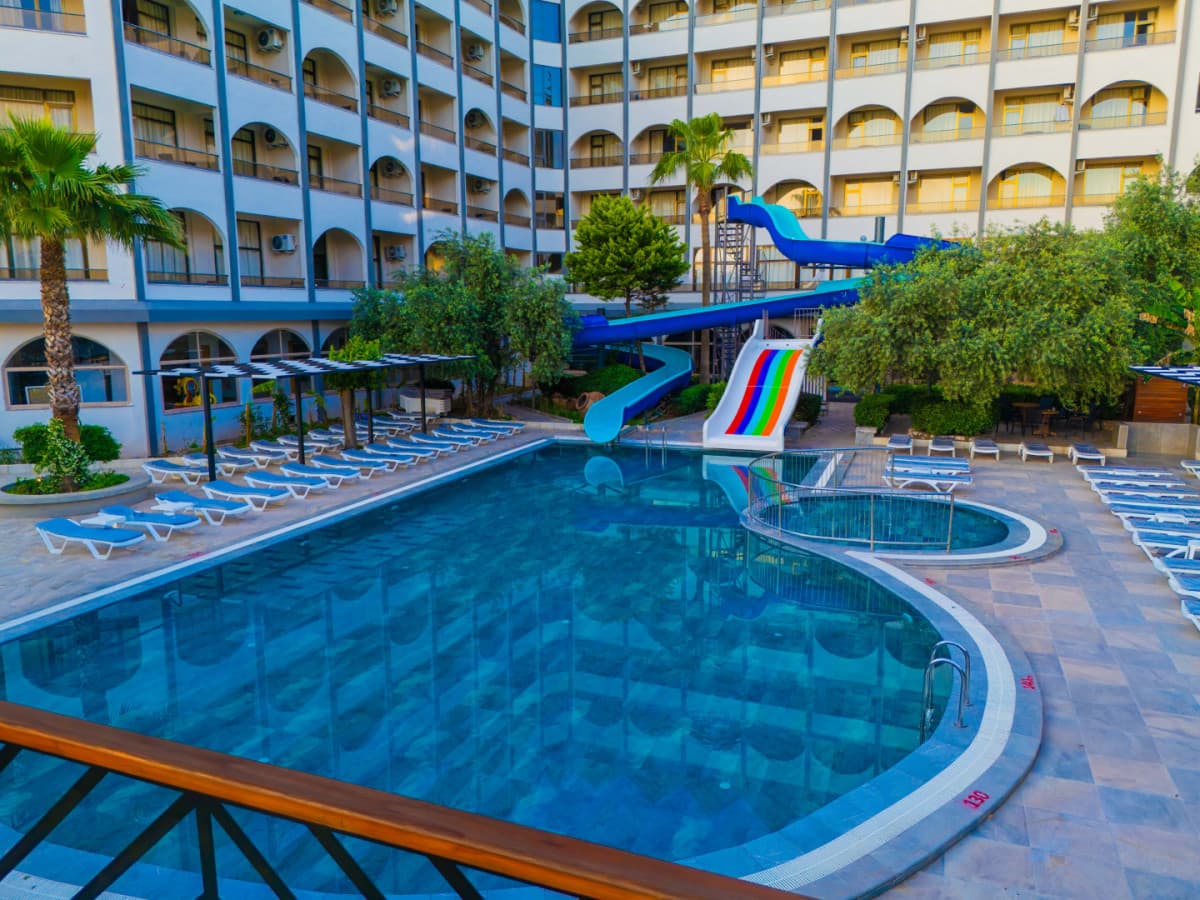 Golmar Beach Hotel