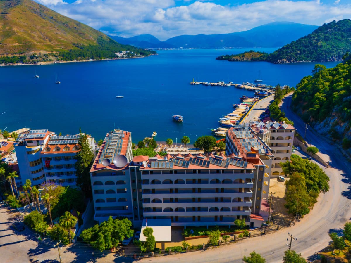 Golmar Beach Hotel