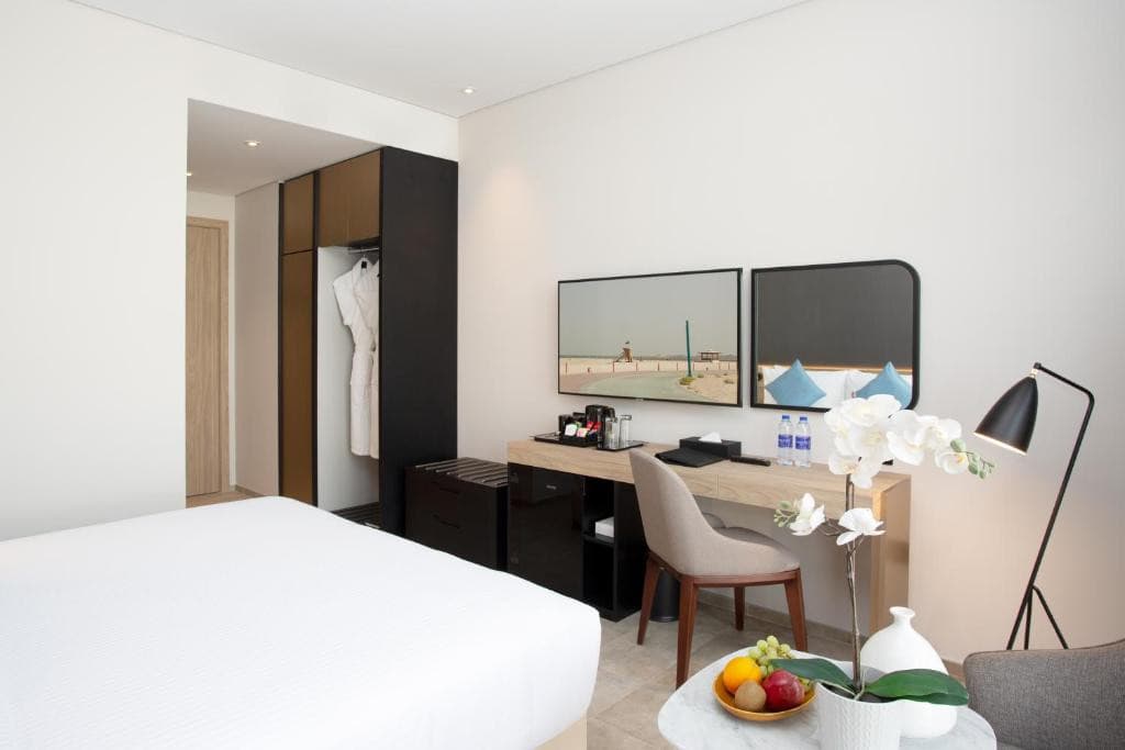 Beach Walk Hotel
