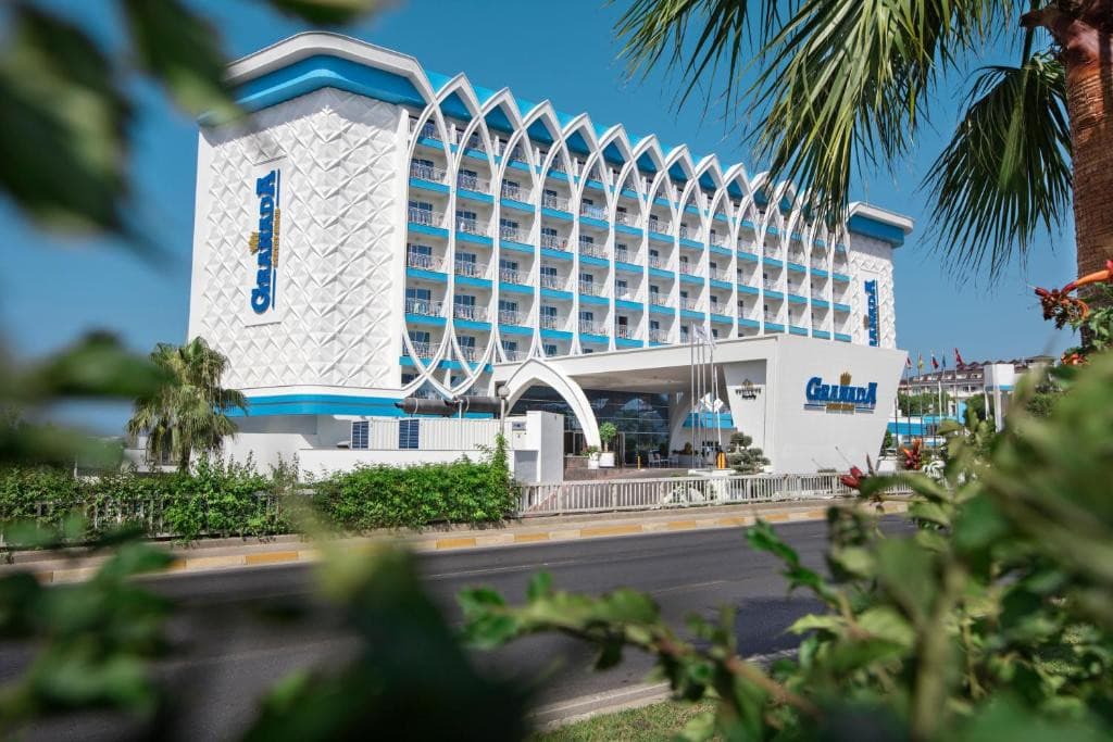 Granada Luxury Beach