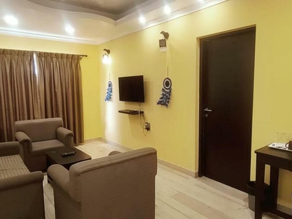 CANDOLIM SUITES