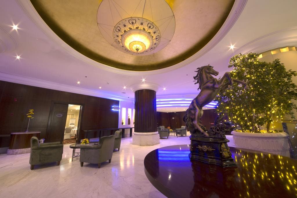Pearl City Suites
