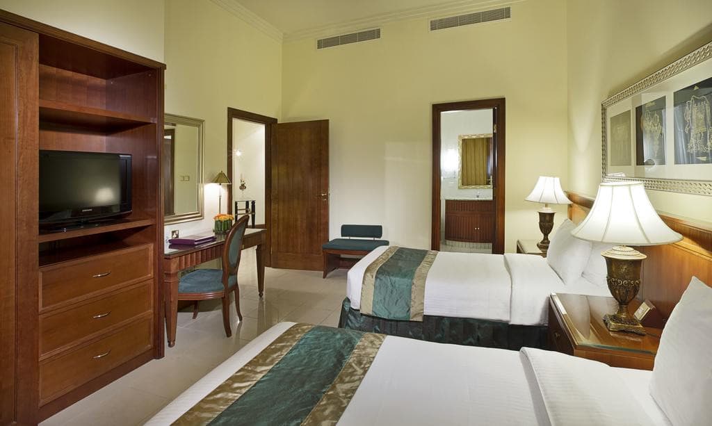 Pearl City Suites