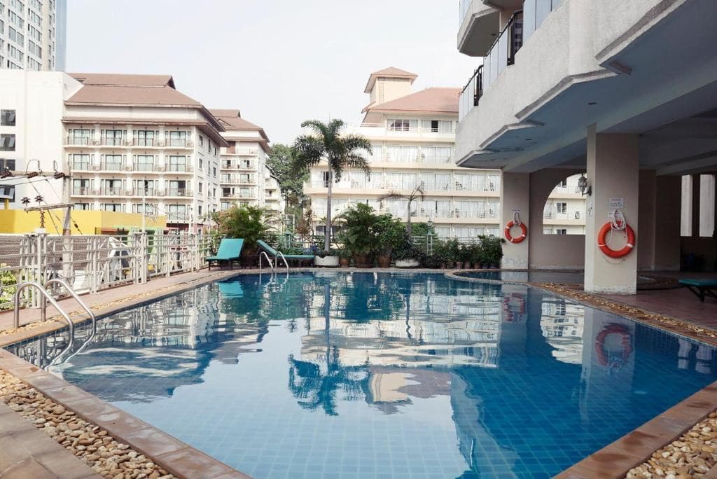 Mike Beach Resort