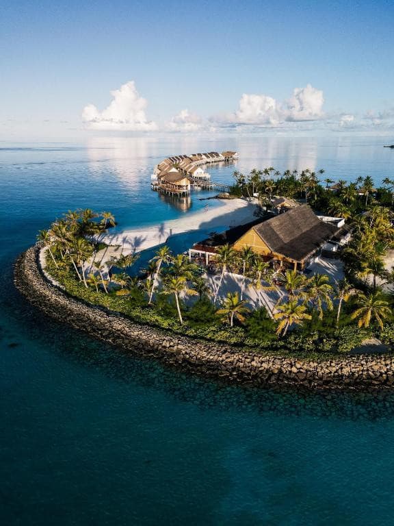 HILTON MALDIVES AMINGIRI RESORT & SPA