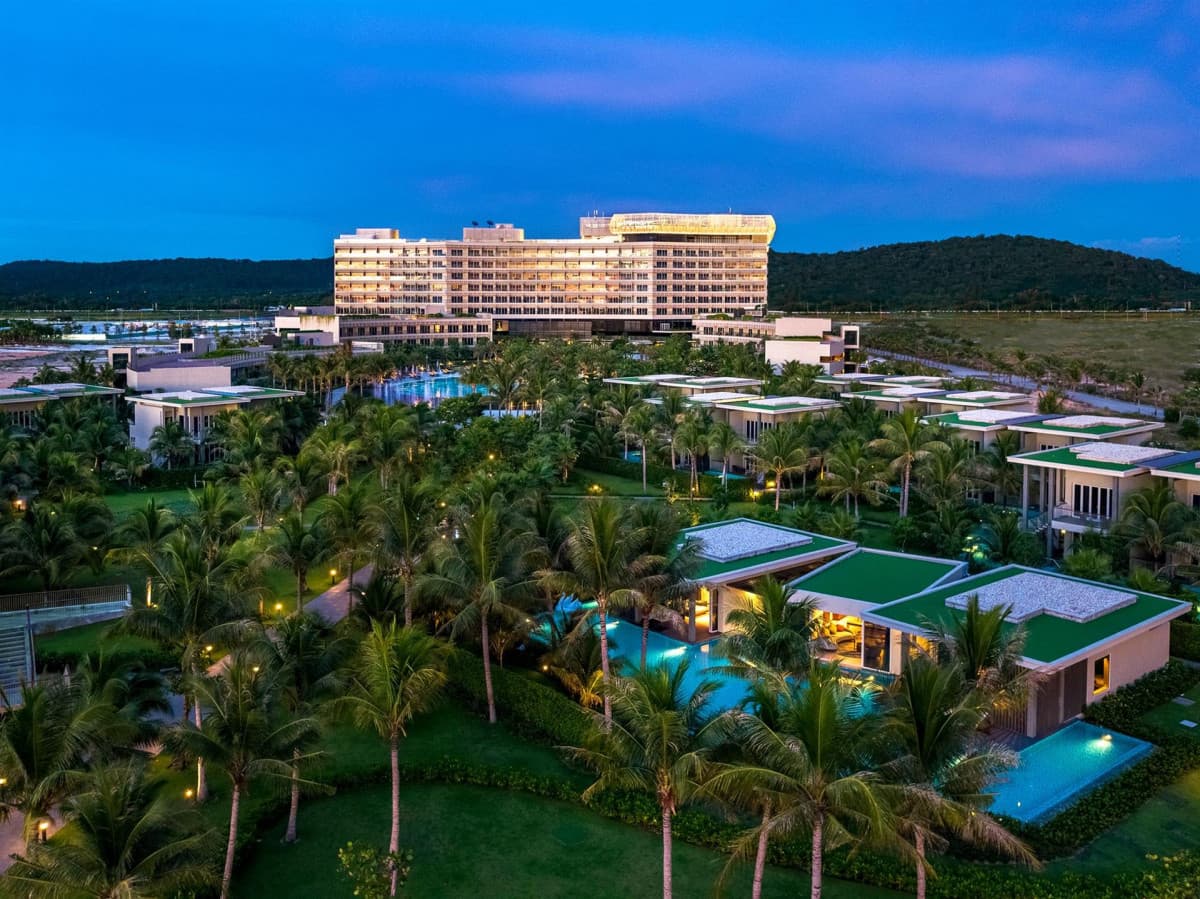 Pullman Phu Quoc Beach Resort