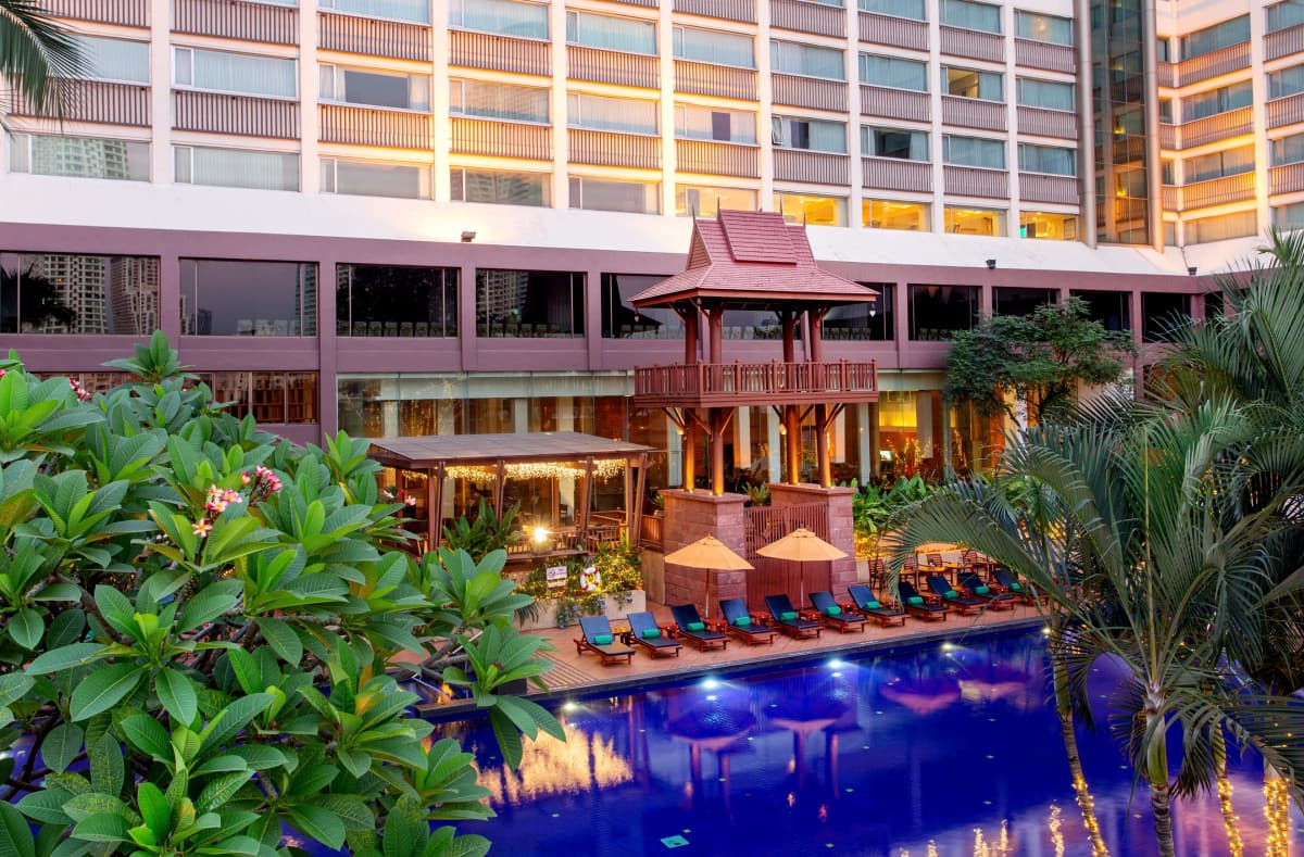 Ramada Plaza Menam Riverside