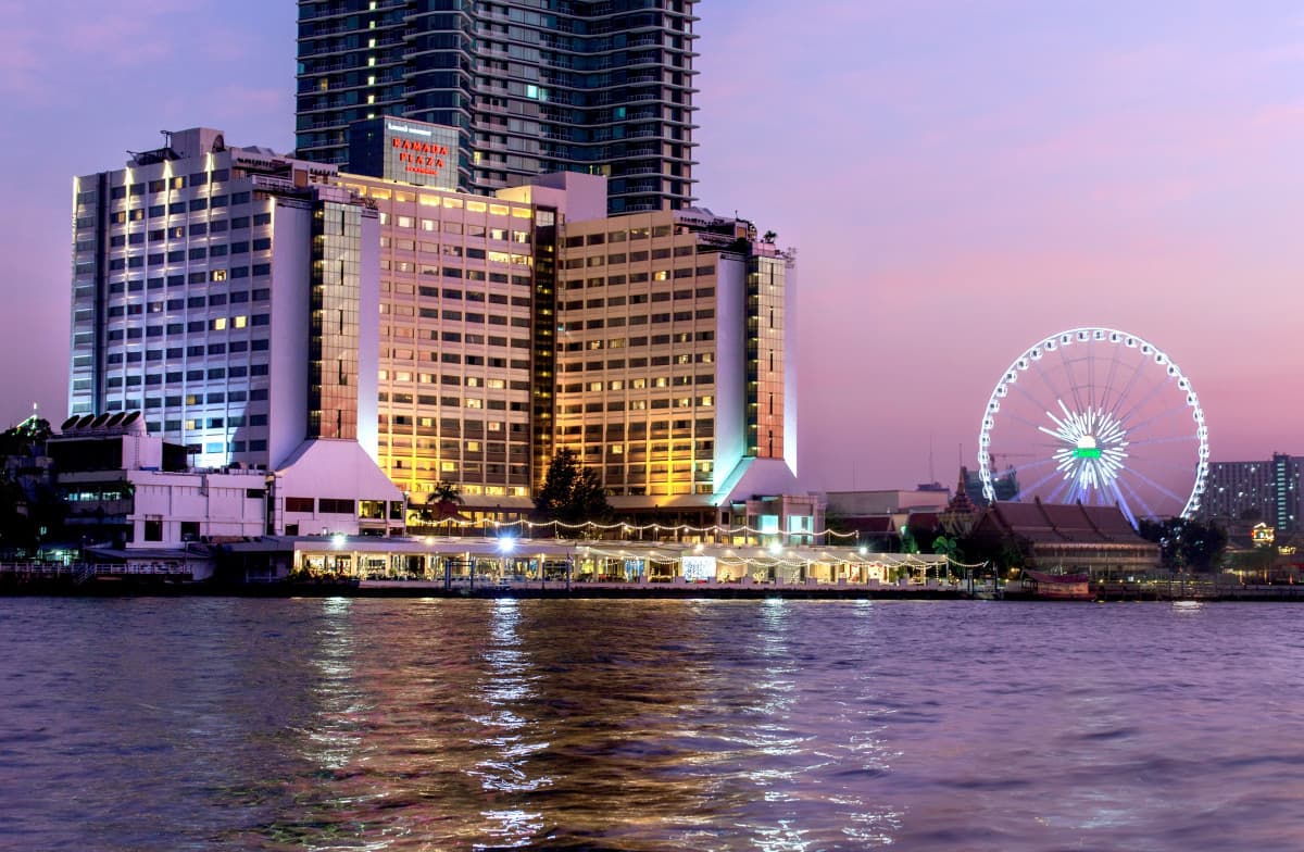 Ramada Plaza Menam Riverside