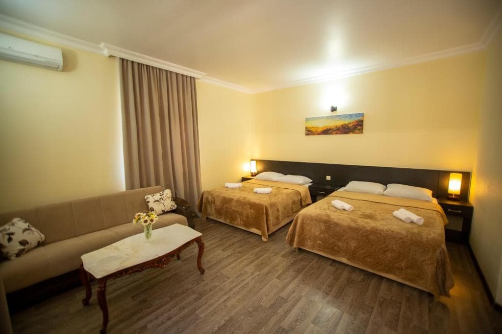 Hotel Chveni Ezo