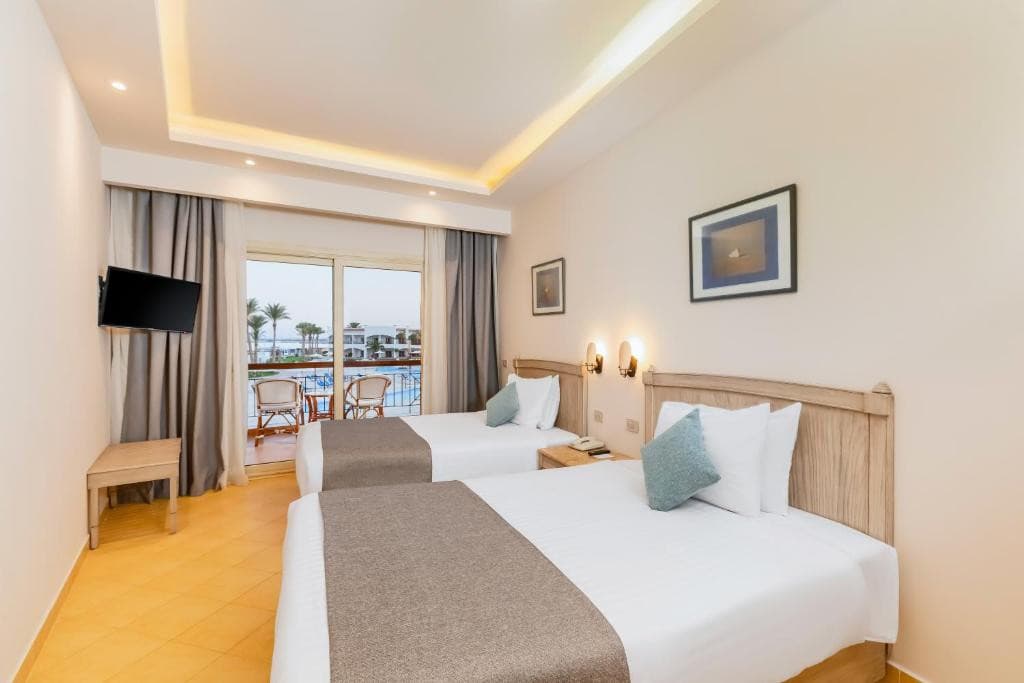 Grand Seas Resort Hostmark