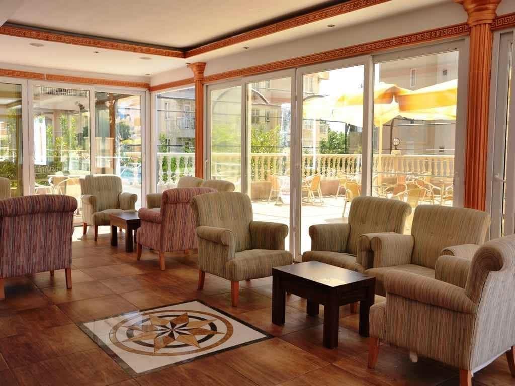 Lara Hadrianus Hotel