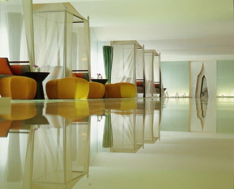 Dusit Thani Bangkok Hotel