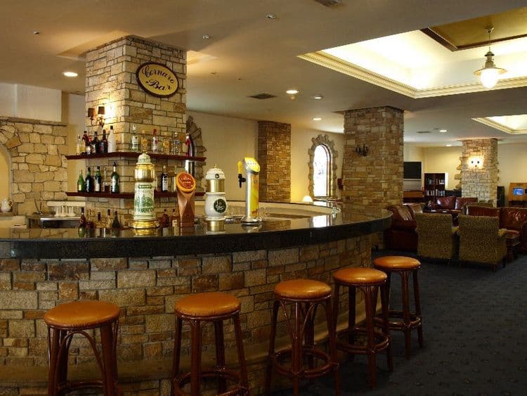 Navarria Hotel