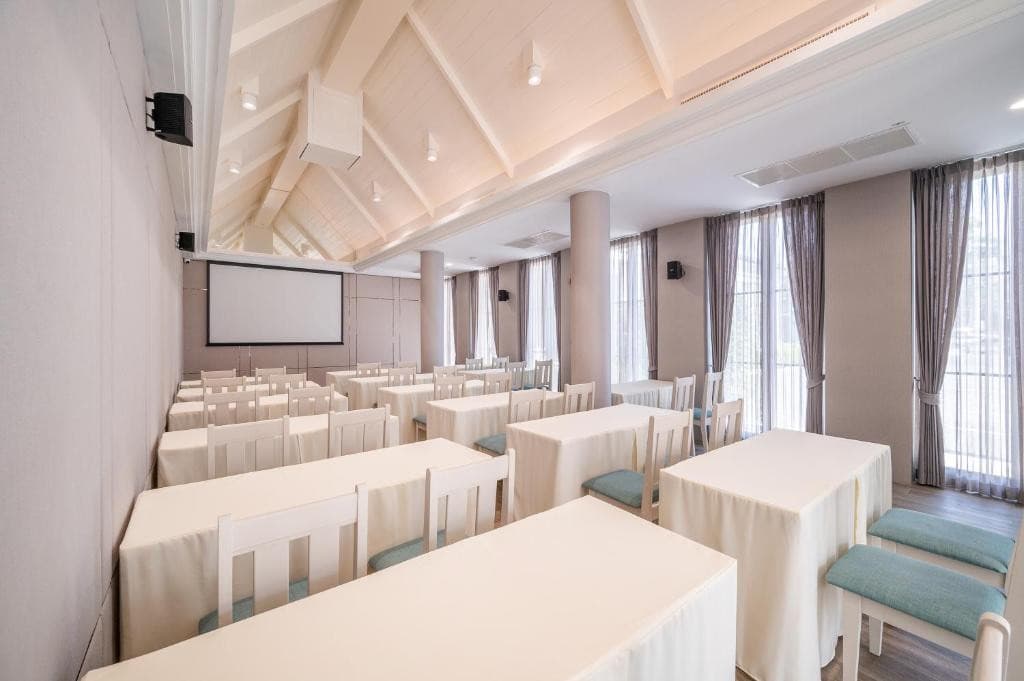 Manhattan Pattaya Hotel