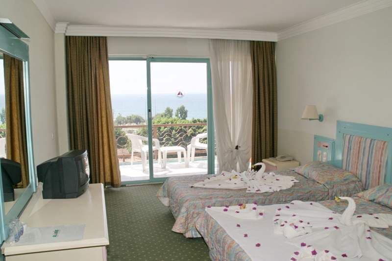 Alanis Hotel