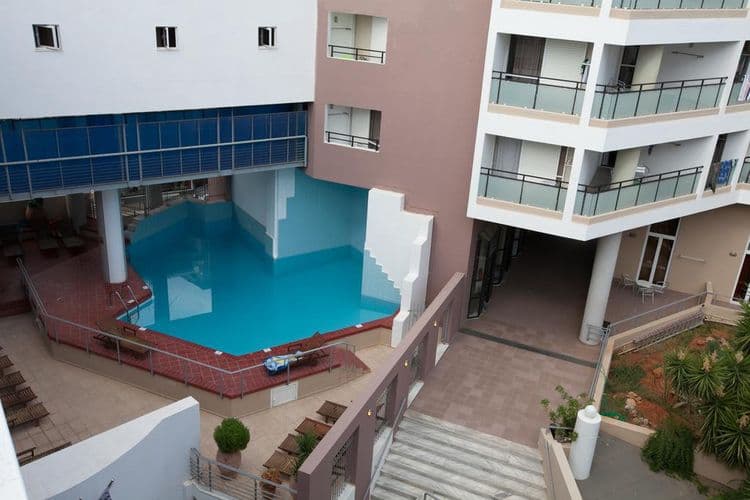 Santa Marina Hotel