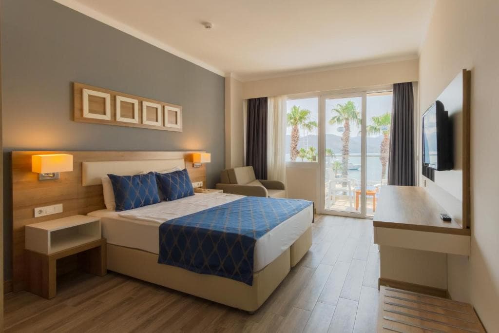 Pgs Hotels Fortezza Beach Resort